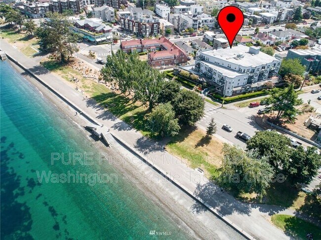 2920 Alki Ave SW Seattle, WA 98116 photo 2