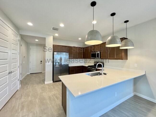 5919 S 25th Dr Phoenix, AZ 85041 photo 4