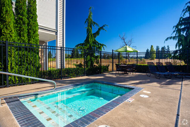 Tustin Apartments photo 5