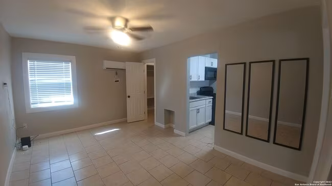 115 Caldwell St San Antonio, TX 78223 photo 3