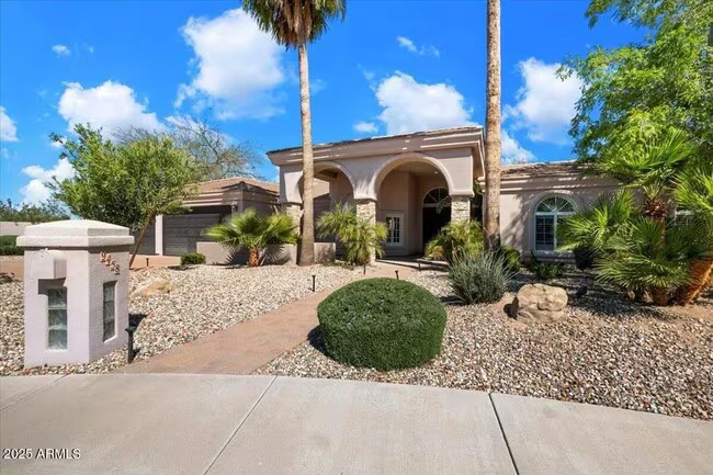 9458 E Desert Cove Avenue photo 2