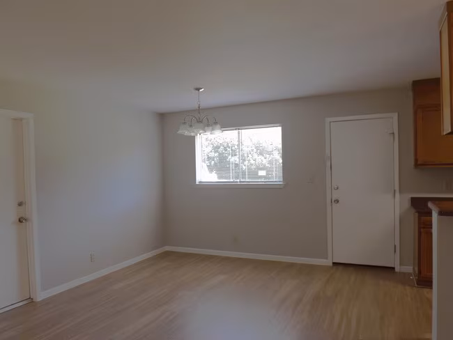 1211 Mulberry Dr Marble Falls, TX 78654 photo 3