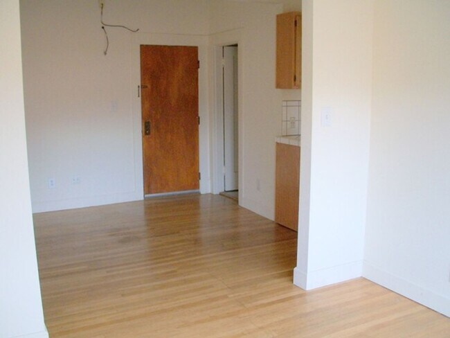 1988 California St Berkeley, CA 94703 photo 3