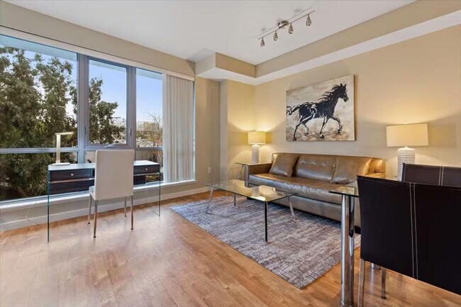 77 N Almaden Ave San Jose, CA 95110 photo 3