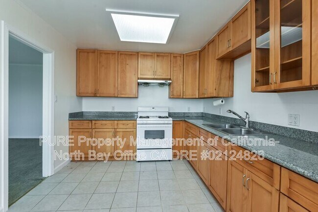1910 32nd Ave San Francisco, CA 94116 photo 3