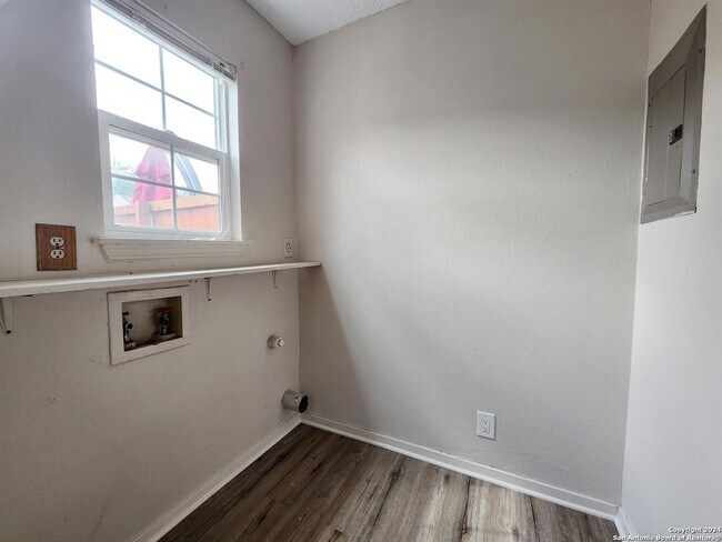 9140 Timber Path San Antonio, TX 78250 photo 5