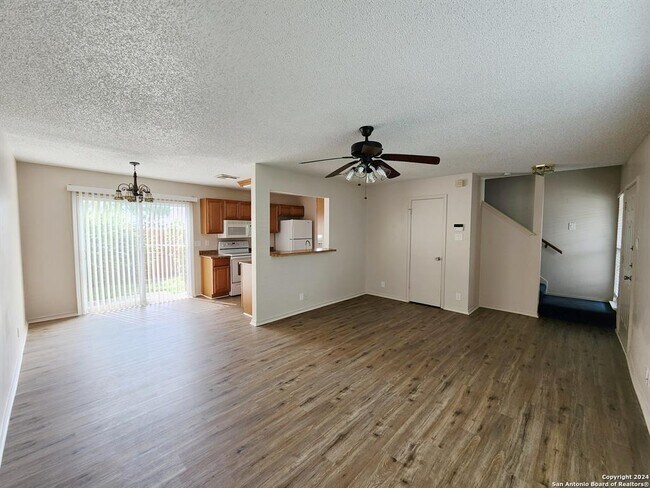 9140 Timber Path San Antonio, TX 78250 photo 3