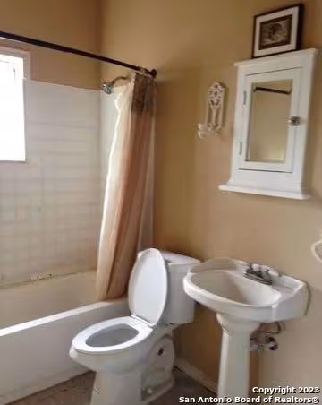 1113 Rivas St San Antonio, TX 78207 photo 5