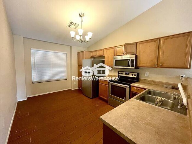 1419 E Hidalgo Ave Phoenix, AZ 85040 photo 4