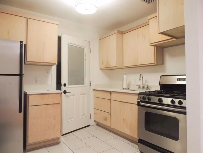 1307 Deloney Street, Austin, TX 78721 photo 3