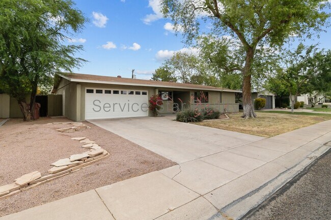 6026 E Osborn Rd photo 2