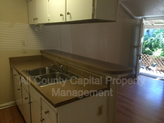 3800 Allegro Lugar St Austin, TX 78749 photo 4