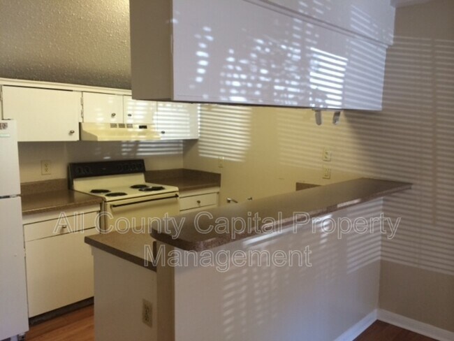 3800 Allegro Lugar St Austin, TX 78749 photo 3