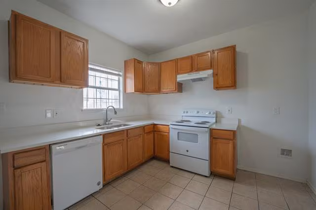 1302 Hendricks Avenue, Dallas, TX 75216 photo 5