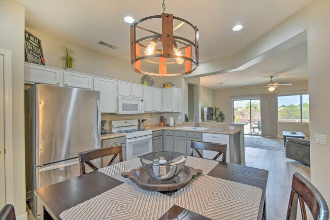15033 W Home Run Dr Surprise, AZ 85374 photo 2