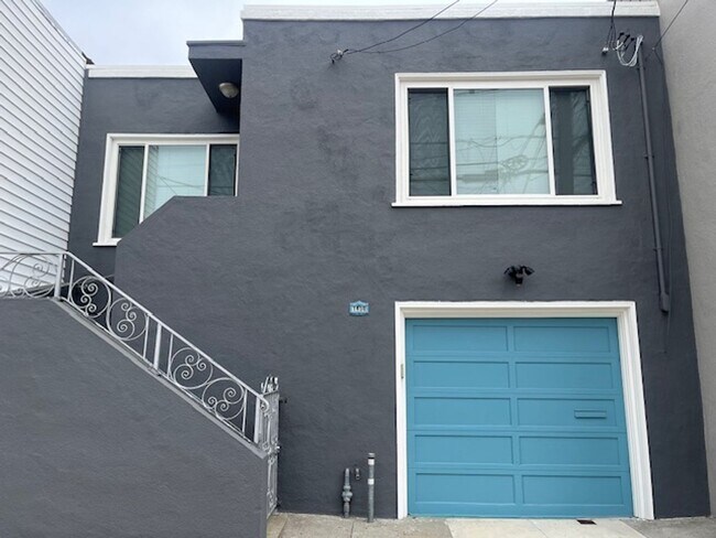 Classic Two Bedroom One Bathroom San Francisco House photo 2