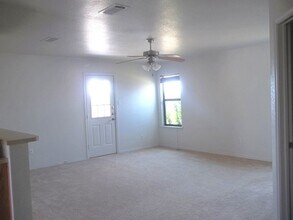 1108 Travis Cir Copperas Cove, TX 76522 photo 2
