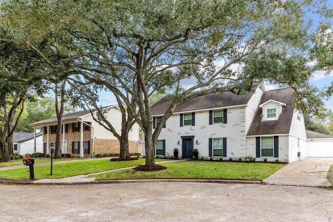 827 Thicket Lane, Houston, TX 77079 photo 3