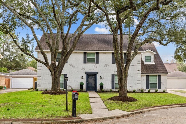 827 Thicket Lane, Houston, TX 77079 photo 2