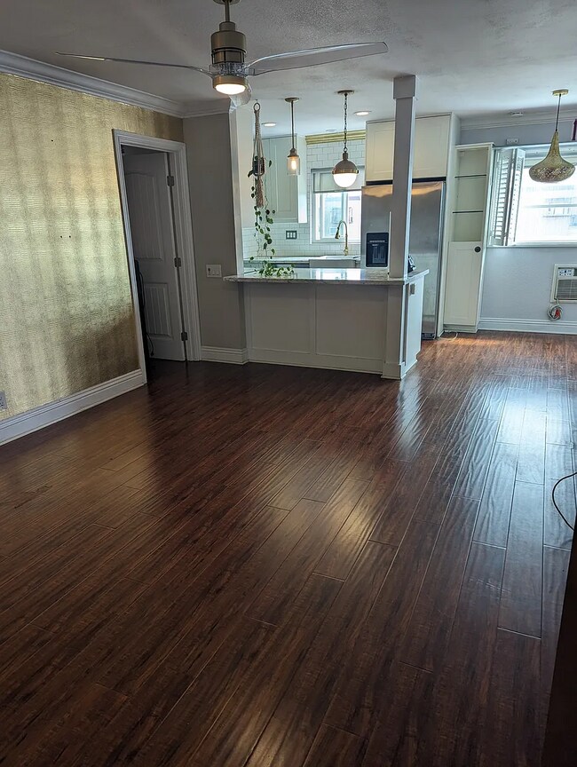 3142 Midway Dr San Diego, CA 92110 photo 2