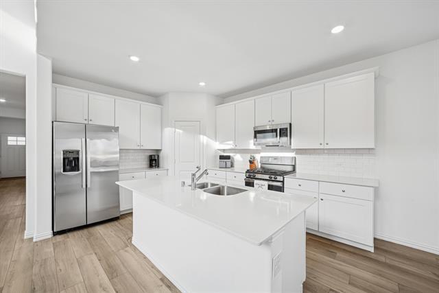 10040 Thornapple Rd Fort Worth, TX 76179 photo 4