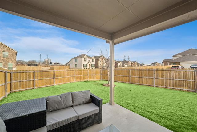 10040 Thornapple Rd Fort Worth, TX 76179 photo 2