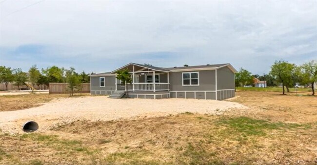 146 Guajolote Street, Cedar Creek, TX 78612 photo 2