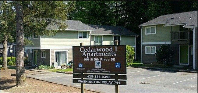 10018 5th Pl SE Lake Stevens, WA 98258 photo 2