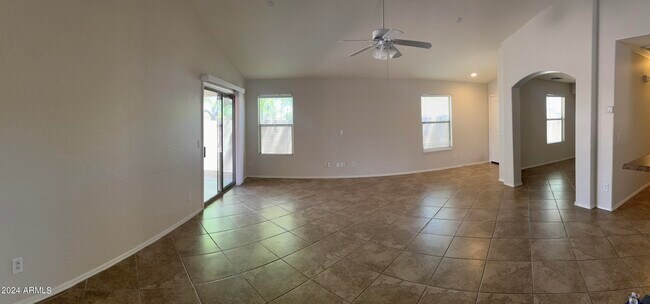 352 West Gascon Road, San Tan Valley, AZ 85143 photo 4