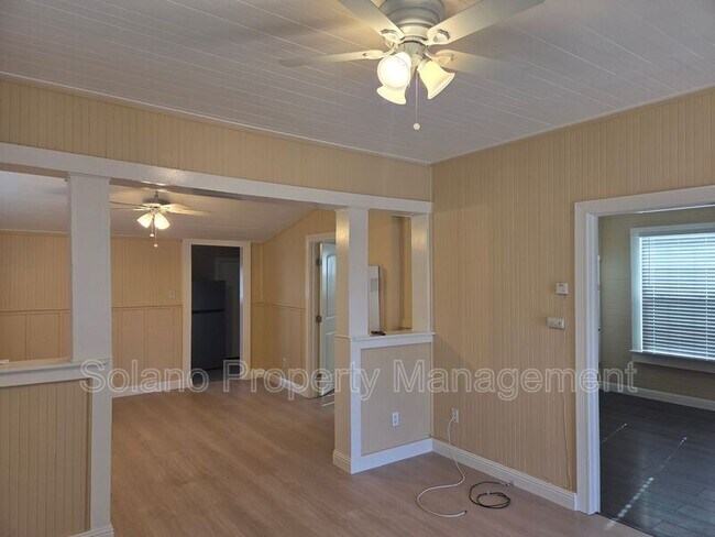 721 Broadway St Fairfield, CA 94533 photo 4