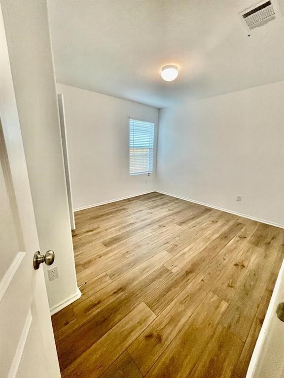 420 Perfect World Lp, Jarrell, TX 76537 photo 5
