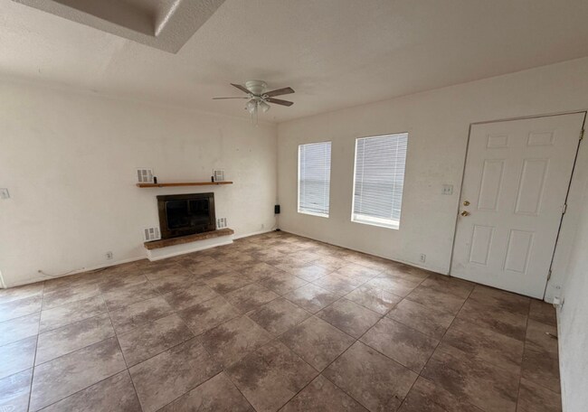 211 Desoto St Florence, AZ 85132 photo 3