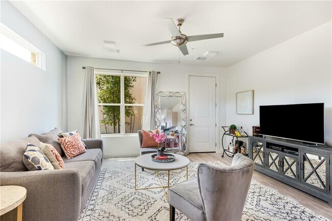 7805 Cooper Lane, Austin, TX 78745 photo 4
