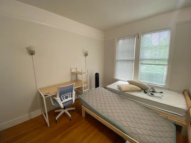 1810 Euclid Berkeley, CA 94704 photo 3