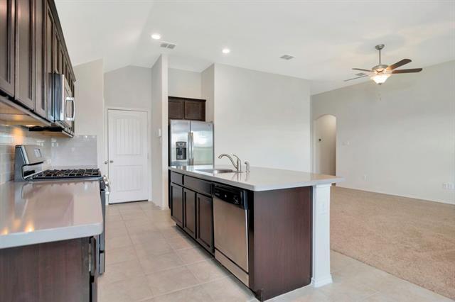 625 Saguaro Dr Haslet, TX 76052 photo 5