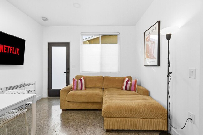 5019 Hawley Blvd San Diego, CA 92116 photo 2