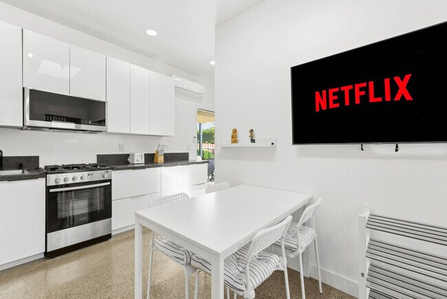 5019 Hawley Blvd San Diego, CA 92116 photo 5