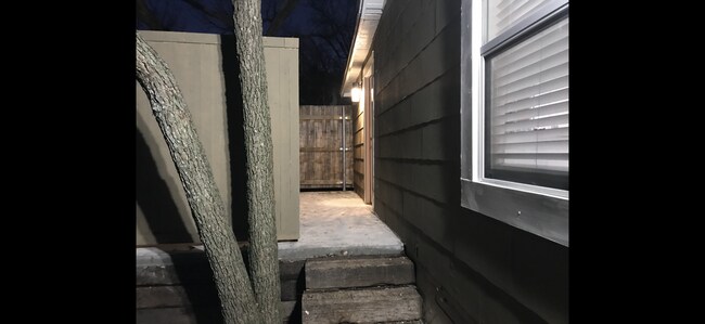 5317 Purington Ave Fort Worth, TX 76112 photo 2