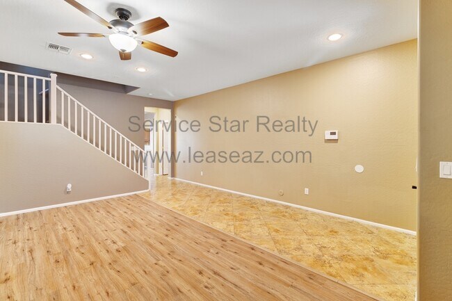 978 E Corral St photo 5