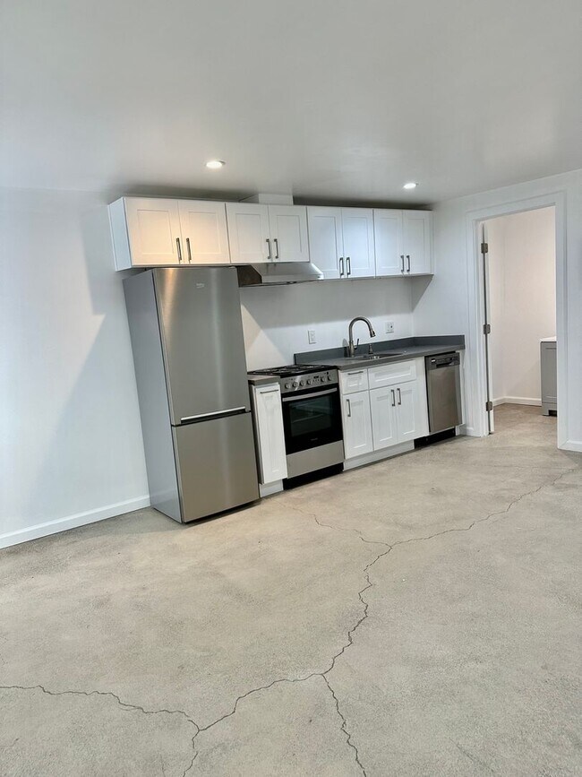 3201 Beaumont Ave. photo 5