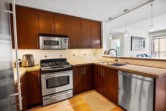 325 7th Ave San Diego, CA 92101 photo 5