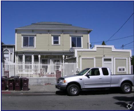 Center Street Apartments photo 2