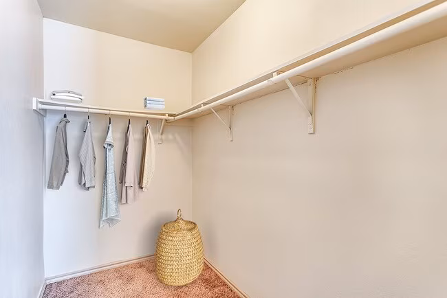 Paradise Oaks Apartments photo 3