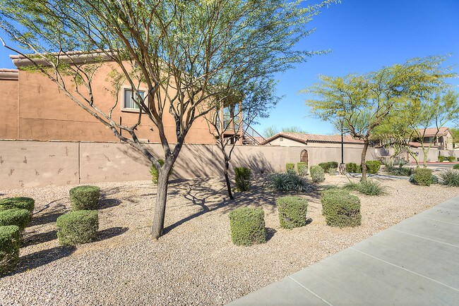 Fernwood Court Apartments photo 2