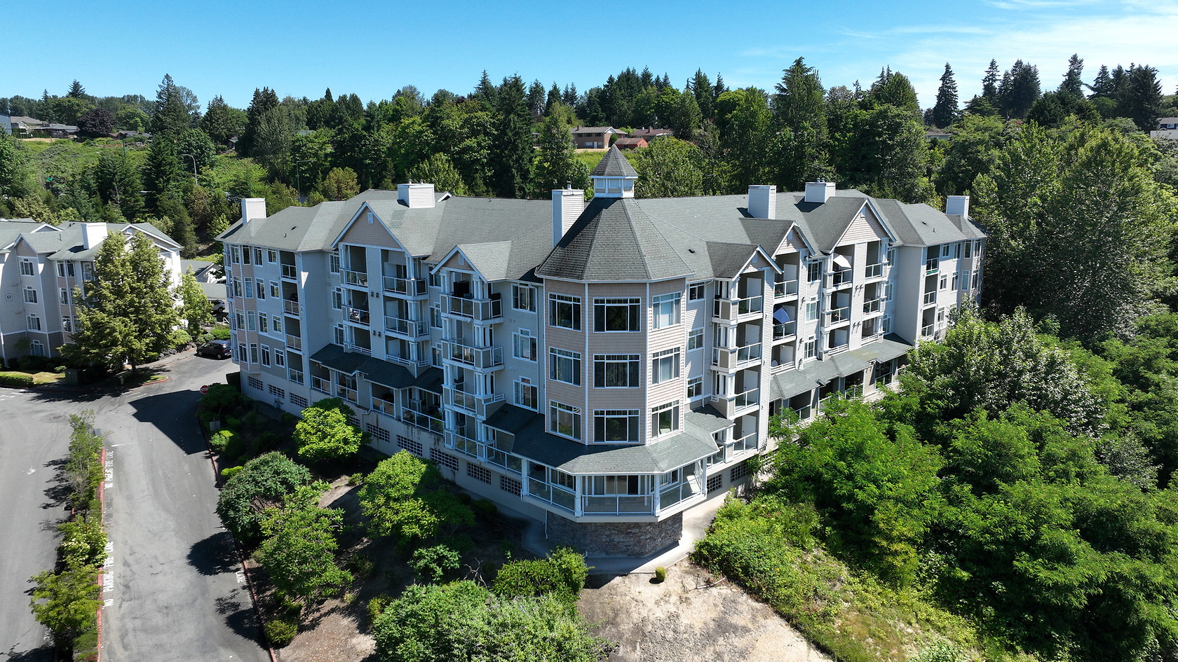 Pinnacle on Lake Washington photo 4