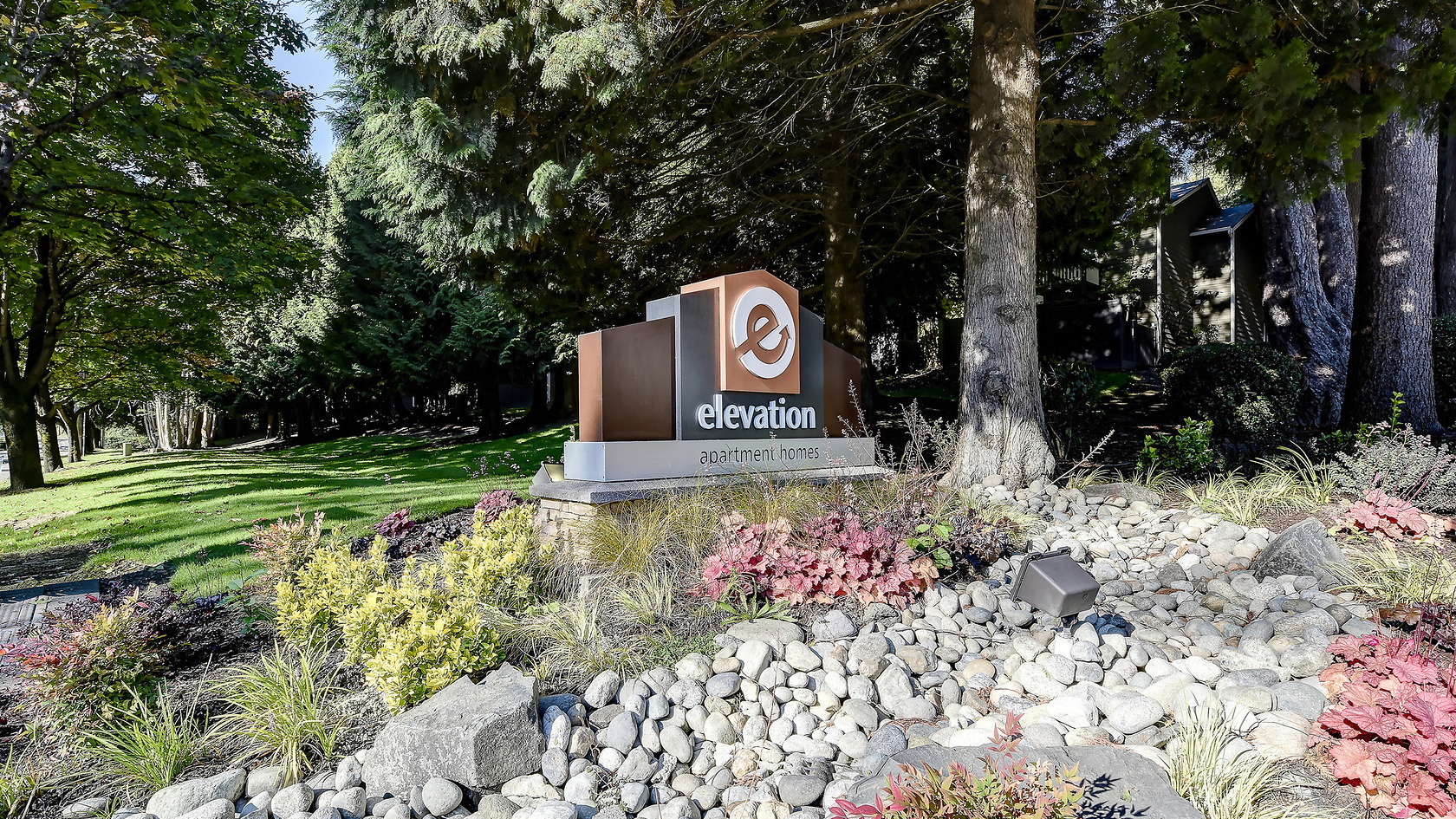 Elevation photo 4