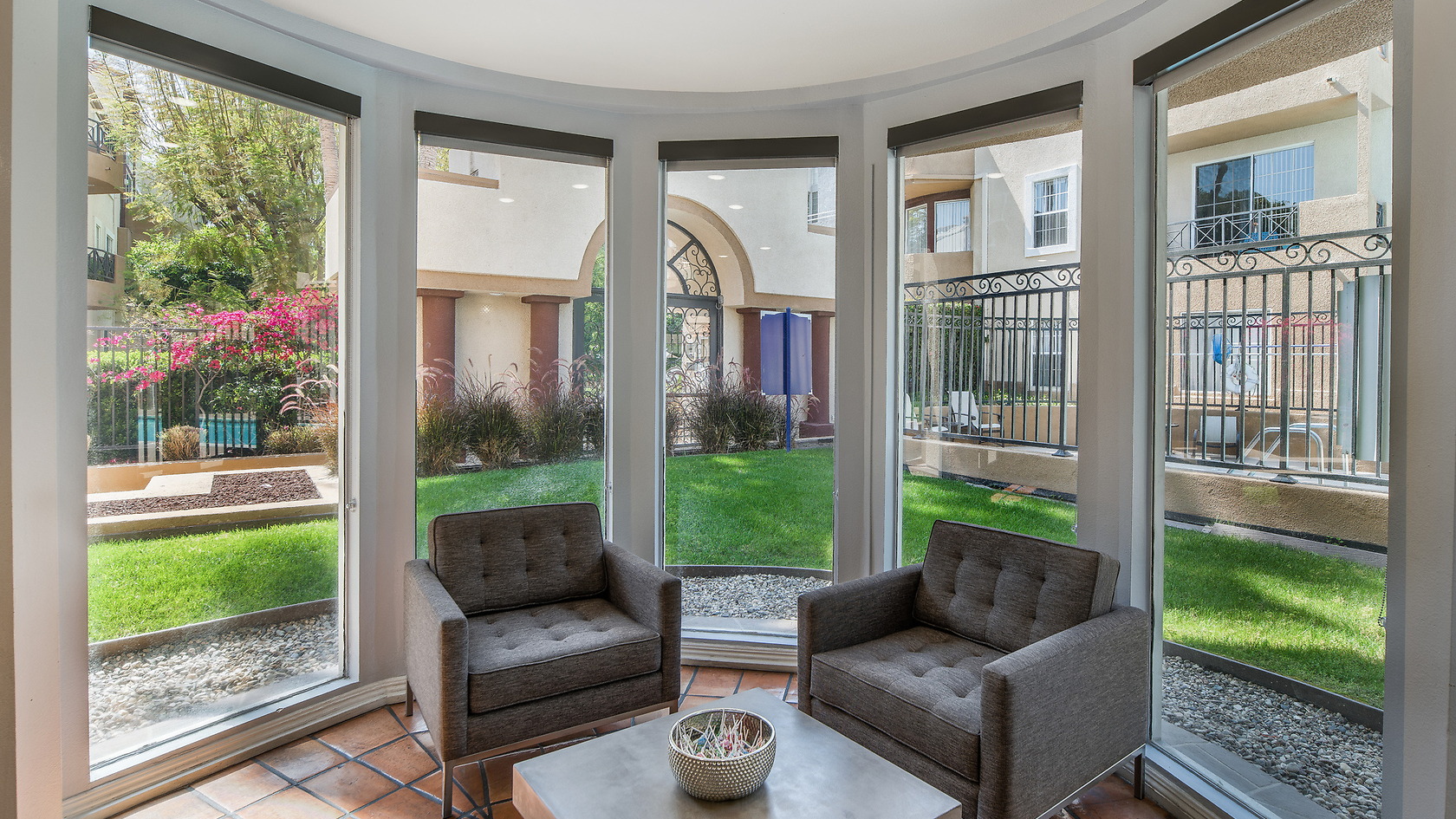 Regency at Encino photo 2