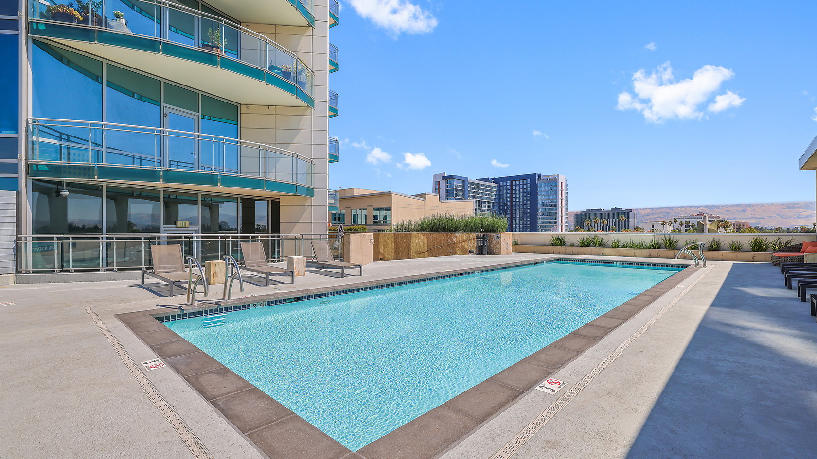 1BR/1BA Apartment on S Market St · San Jose photo 3