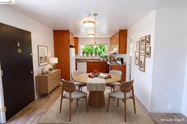 2015 Hearst Ave Berkeley, CA 94709 photo 4