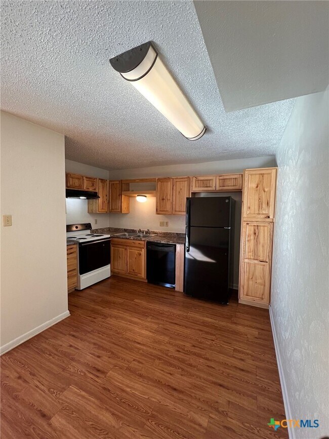 1303 Wales Dr Killeen, TX 76549 photo 5